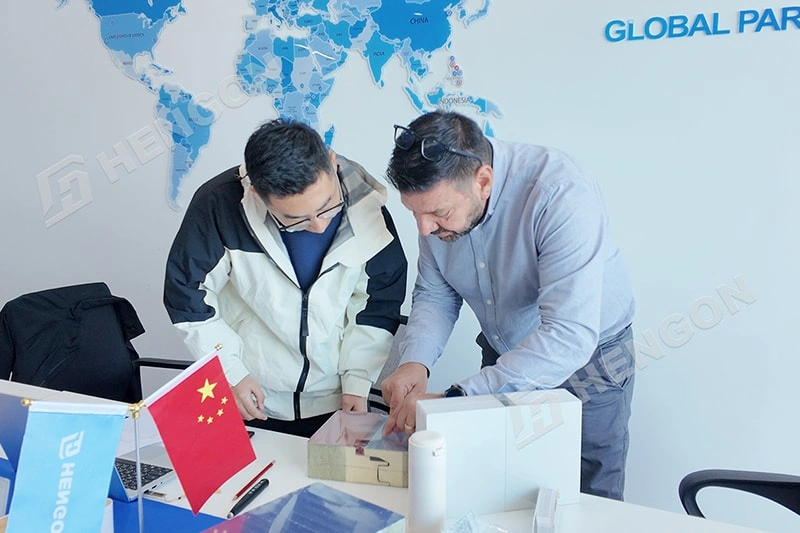 Cliente griego visita Hengon para discutir el proyecto y la futura cooperación Cliente griego visita Hengon para discutir el proyecto y la futura cooperación